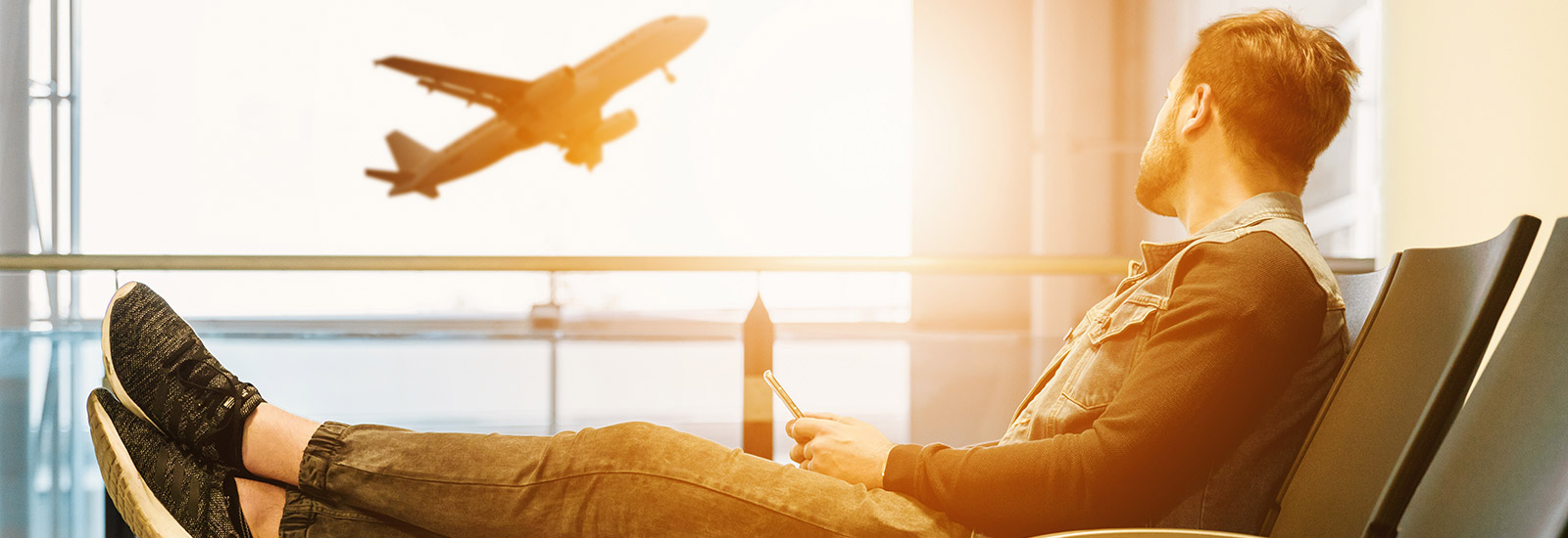 //www.azuatravel.com/new/cdn/images/content/cabecera/aeropuerto.jpg